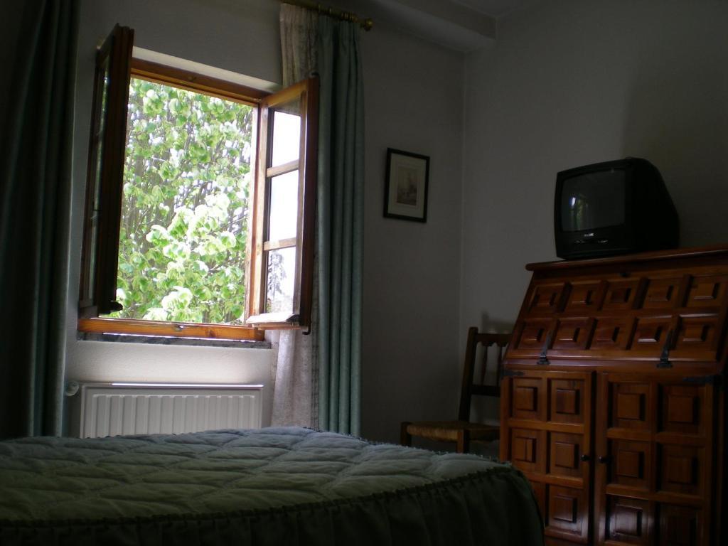 Hotel Puerta Romeros Burgo エクステリア 写真