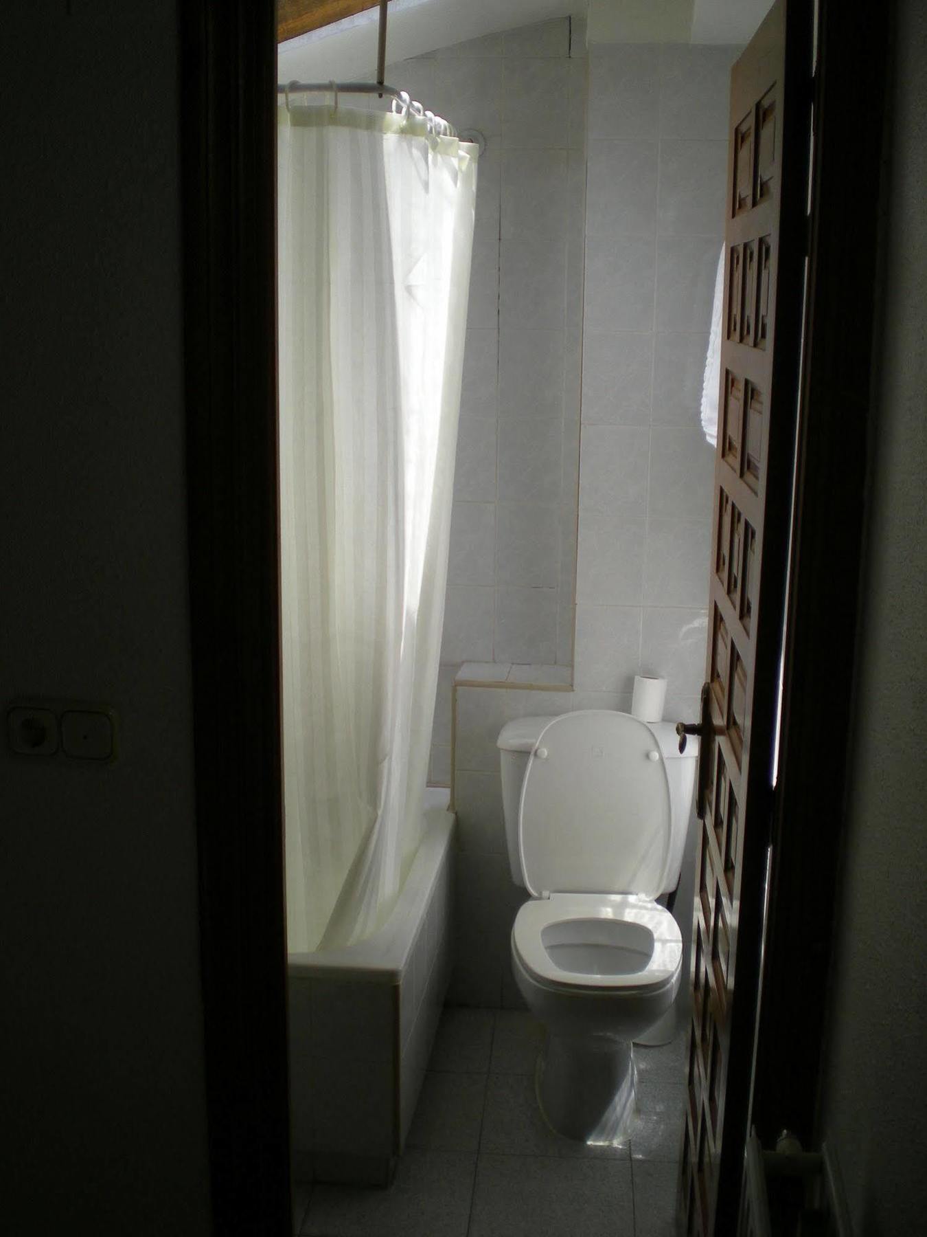 Hotel Puerta Romeros Burgo エクステリア 写真