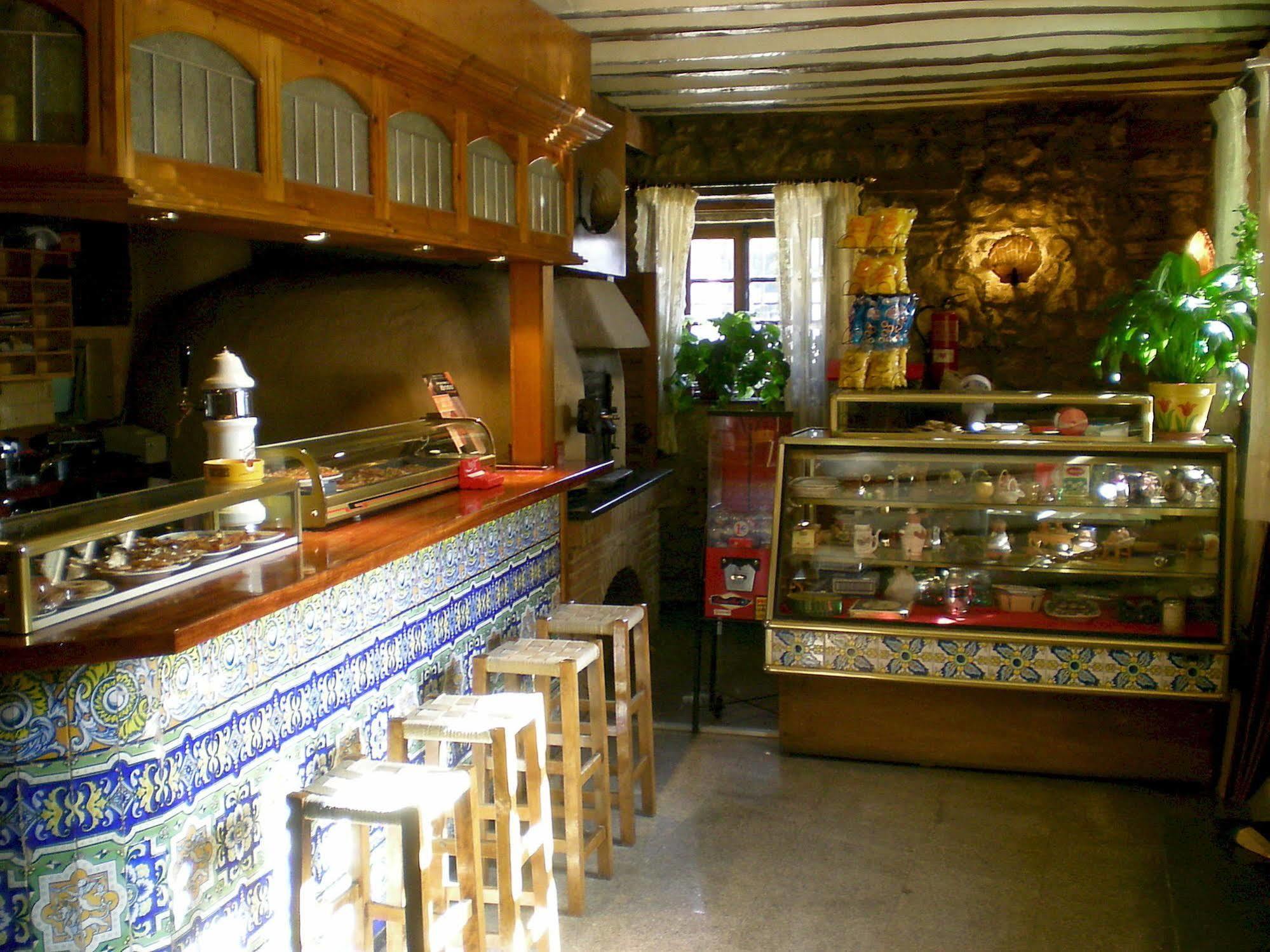 Hotel Puerta Romeros Burgo エクステリア 写真